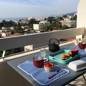 https://appartement-vue-mer-panoramique.fr-provencehotel.com